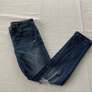 /American Eagle/ Jeans Skinny Distresses